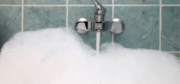 Home How to Completely Stop Your Tub From Frequently Backing Up - Flow Pro Plumbing