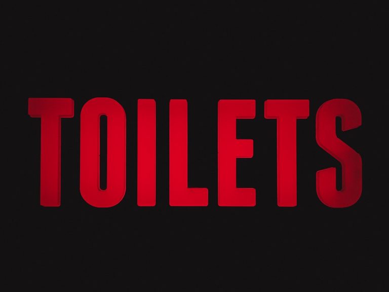 toilets Oakley
